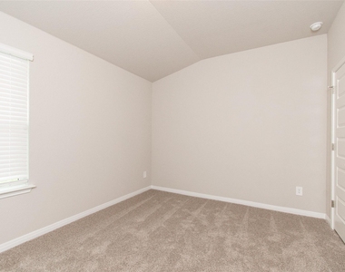 17108 Lomond Way - Photo Thumbnail 17