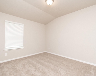 17108 Lomond Way - Photo Thumbnail 13