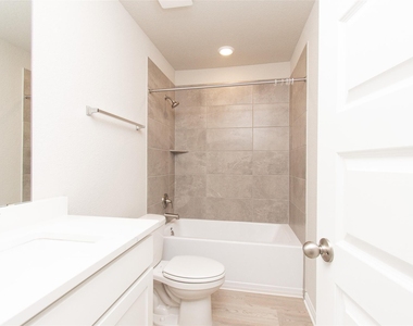 17108 Lomond Way - Photo Thumbnail 12