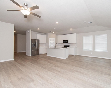 17108 Lomond Way - Photo Thumbnail 3