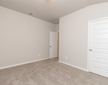 17108 Lomond Way - Photo Thumbnail 15