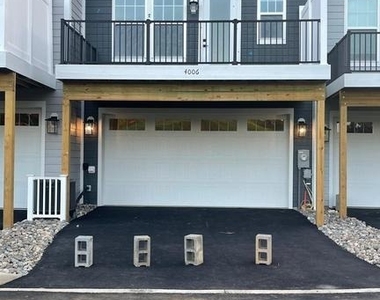 4006 Varick St - Photo Thumbnail 30