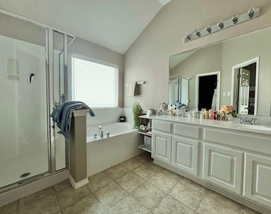 10717 Casitas Dr - Photo Thumbnail 11