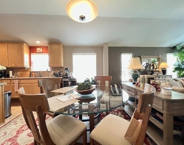 10717 Casitas Dr - Photo Thumbnail 7