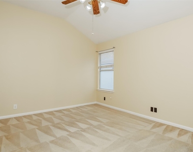 1561 Kenneys Way - Photo Thumbnail 13