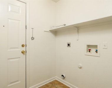 1561 Kenneys Way - Photo Thumbnail 24