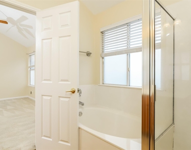 1561 Kenneys Way - Photo Thumbnail 16