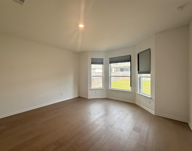 628 Leeward Pass - Photo Thumbnail 12