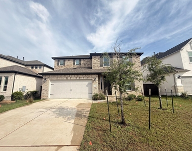628 Leeward Pass - Photo Thumbnail 1