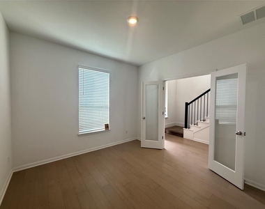 628 Leeward Pass - Photo Thumbnail 9