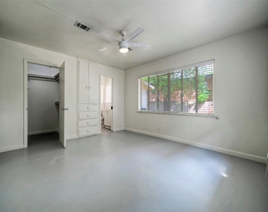 1803 Pearl St - Photo Thumbnail 12