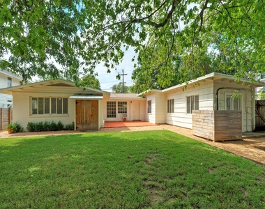 1803 Pearl St - Photo Thumbnail 1