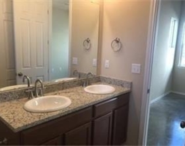 1310 Hausman Dr - Photo Thumbnail 10
