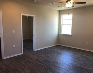 1310 Hausman Dr - Photo Thumbnail 3