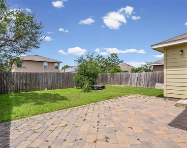 15105 Verela Dr - Photo Thumbnail 17