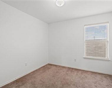 15105 Verela Dr - Photo Thumbnail 14
