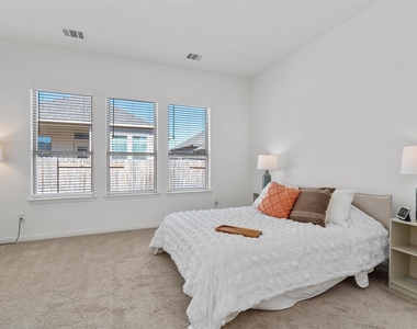 338 Langhorne Bnd - Photo Thumbnail 15