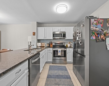 1414 Strickland Dr - Photo Thumbnail 11