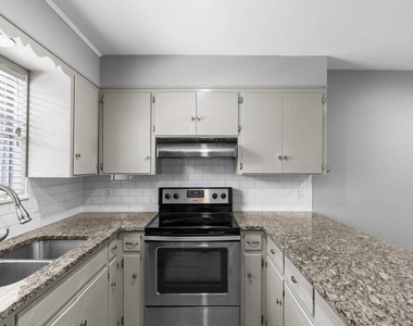 2205 Lanier Dr - Photo Thumbnail 4