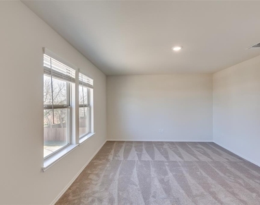 71 Pacific Loon St - Photo Thumbnail 15