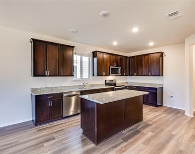 71 Pacific Loon St - Photo Thumbnail 25