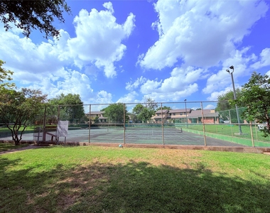 9611 Blue Creek Ln - Photo Thumbnail 37