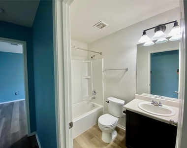 108 King Elder Ln - Photo Thumbnail 11