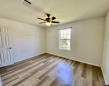 108 King Elder Ln - Photo Thumbnail 9