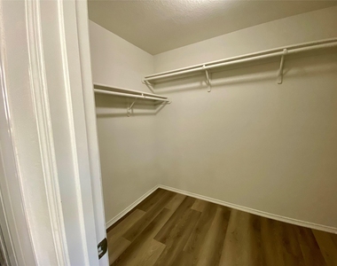108 King Elder Ln - Photo Thumbnail 6