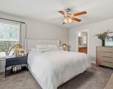 7402 Buchholz St - Photo Thumbnail 21