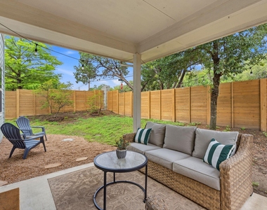 7402 Buchholz St - Photo Thumbnail 25