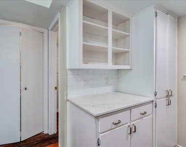 1411 Norwalk Ln - Photo Thumbnail 3