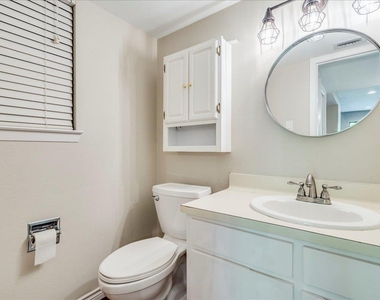 1411 Norwalk Ln - Photo Thumbnail 6