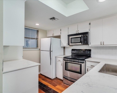 1411 Norwalk Ln - Photo Thumbnail 1