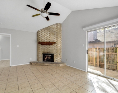 12207 Alderbrook Dr - Photo Thumbnail 4
