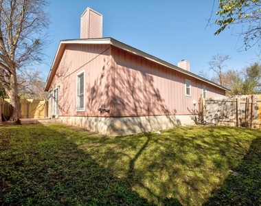 12207 Alderbrook Dr - Photo Thumbnail 21