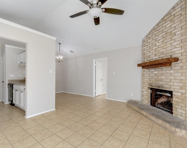 12207 Alderbrook Dr - Photo Thumbnail 5
