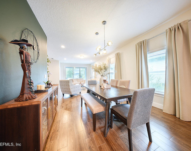 110 Cottage Green Place - Photo Thumbnail 8