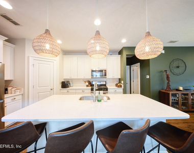 110 Cottage Green Place - Photo Thumbnail 6
