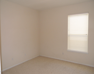 10599 Roundwood Glen Court - Photo Thumbnail 13
