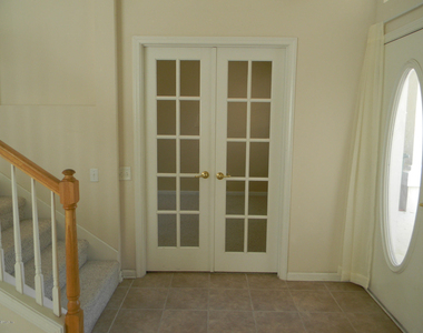 10599 Roundwood Glen Court - Photo Thumbnail 5