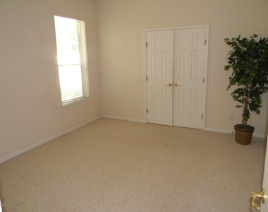 10599 Roundwood Glen Court - Photo Thumbnail 11
