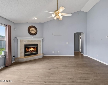 10842 Lydia Estates Drive - Photo Thumbnail 24