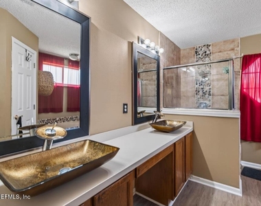 10842 Lydia Estates Drive - Photo Thumbnail 29