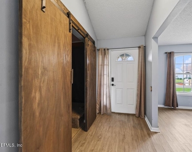 10842 Lydia Estates Drive - Photo Thumbnail 5