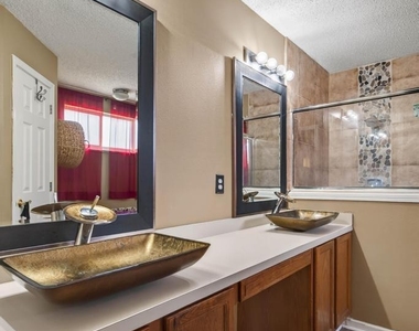 10842 Lydia Estates Drive - Photo Thumbnail 28