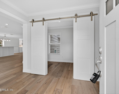 1766 Beach Avenue - Photo Thumbnail 7