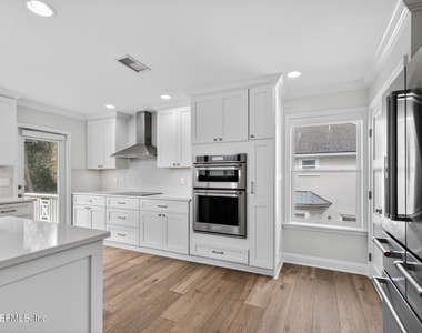 1766 Beach Avenue - Photo Thumbnail 17
