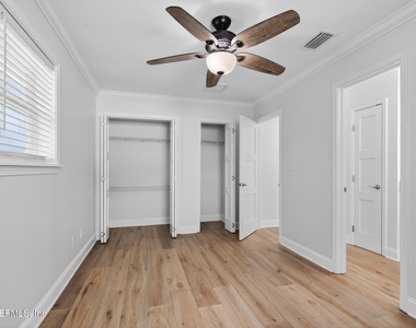 1766 Beach Avenue - Photo Thumbnail 25