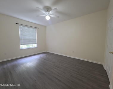 10550 Baymeadows Road - Photo Thumbnail 8